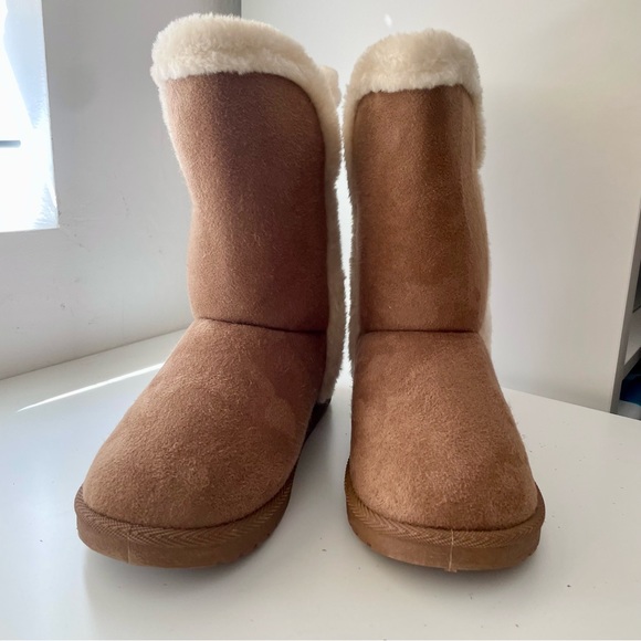 Olivia Miller - cozy slip on boots in cognac- 8 - Picture 8 of 10